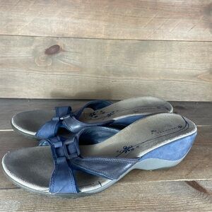 merrell dewberry womens size 10 shoes blue leather slip on wedge comfort sandals